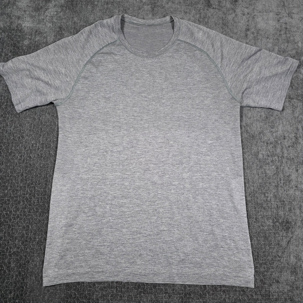 Lululemon Metal Vent Tech Short Sleeve Shirt Mens Large Gray Training Tee L